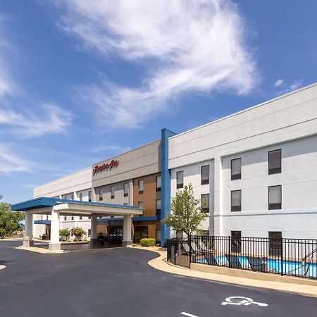 Hampton Inn Saint Robert Esterno foto