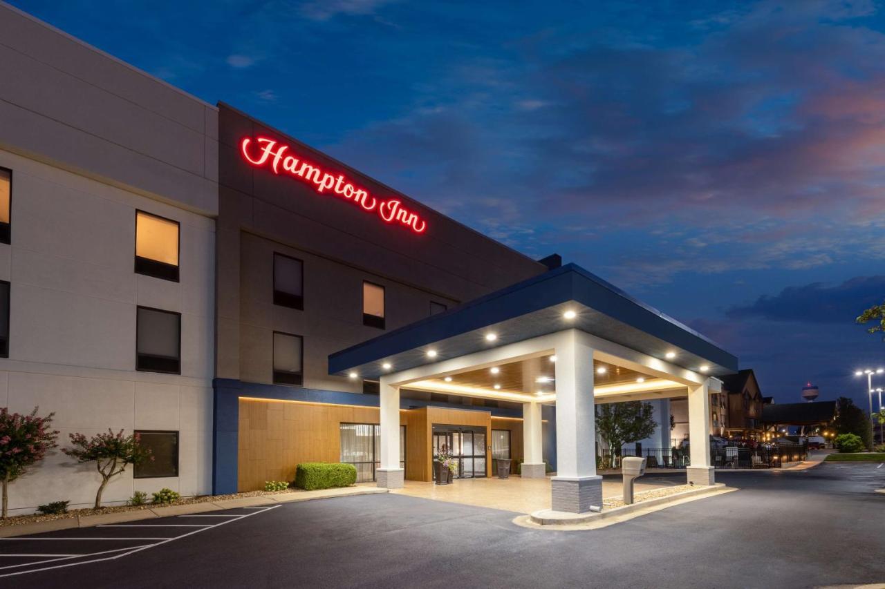 Hampton Inn Saint Robert Esterno foto