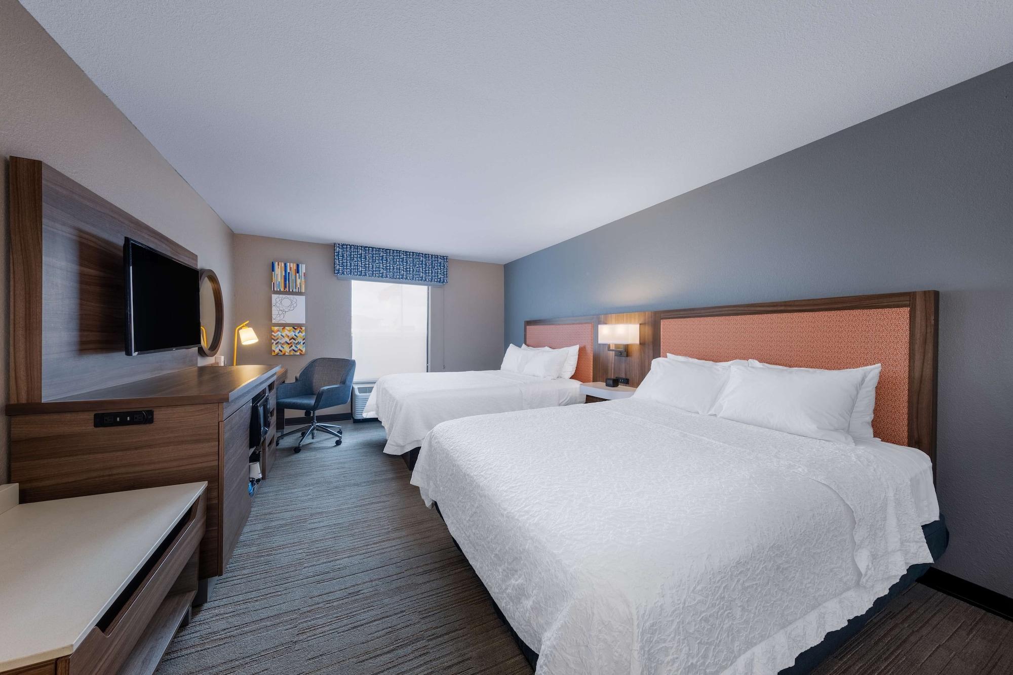 Hampton Inn Saint Robert Esterno foto