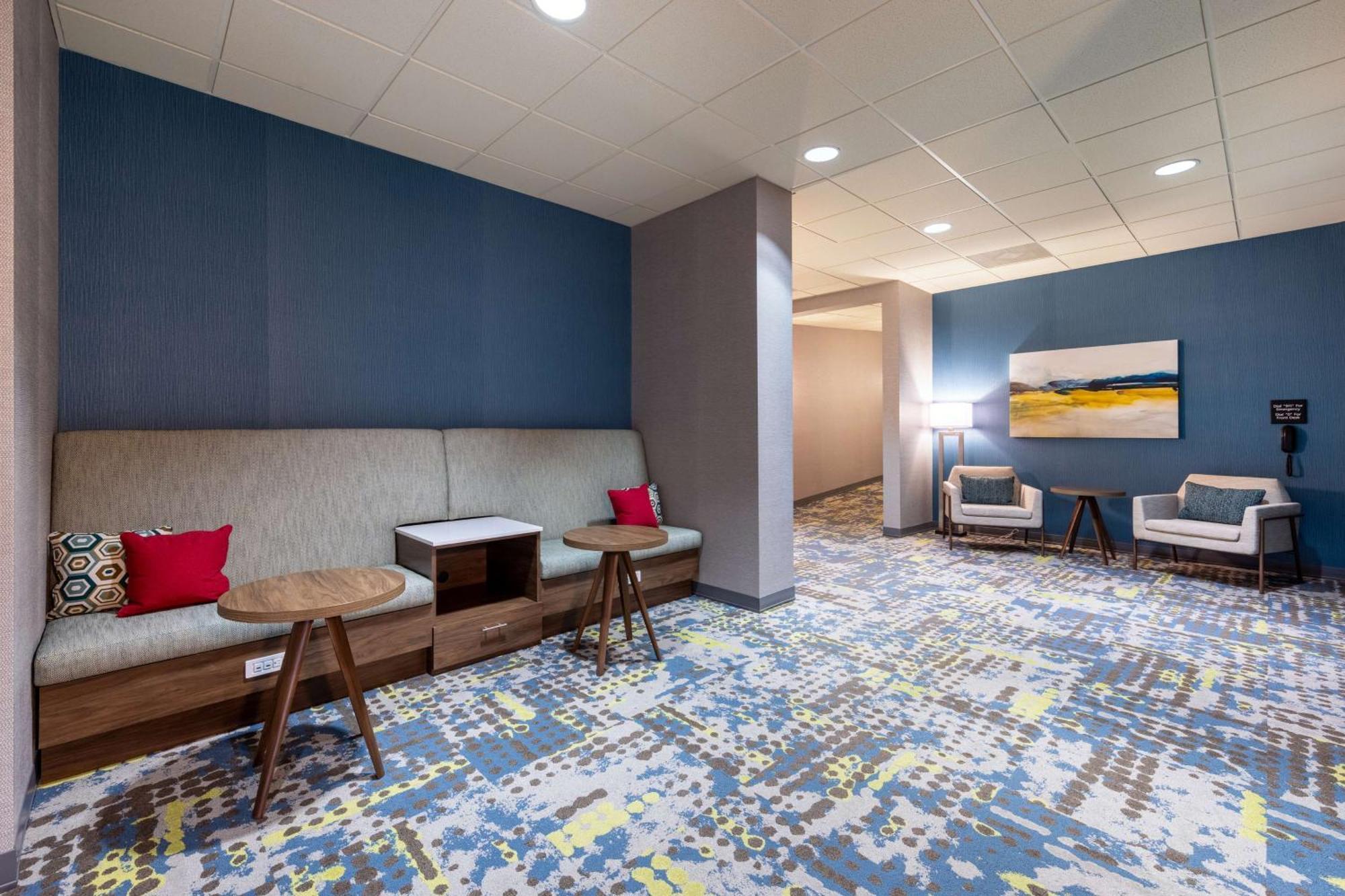 Hampton Inn Saint Robert Esterno foto