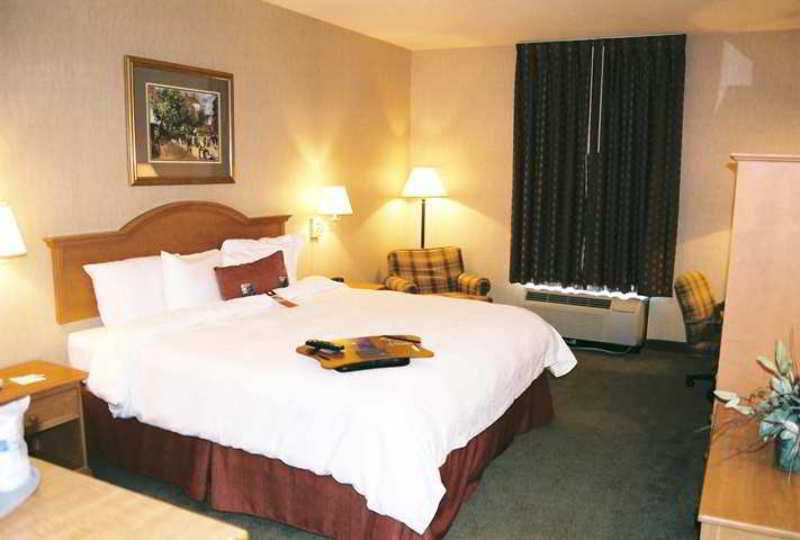 Hampton Inn Saint Robert Camera foto